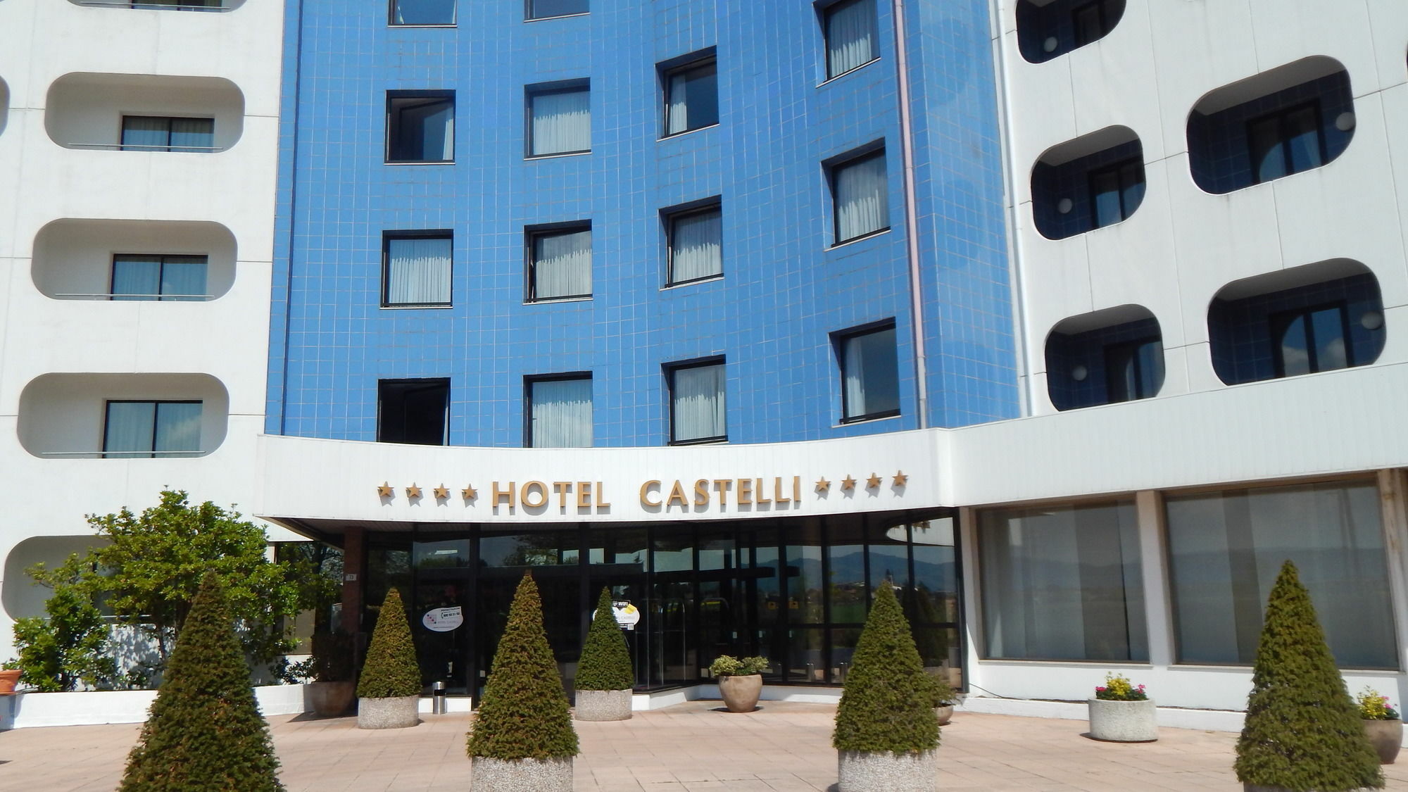 Hotel & Residence Castelli Монтеккіо-Мадджоре Екстер'єр фото